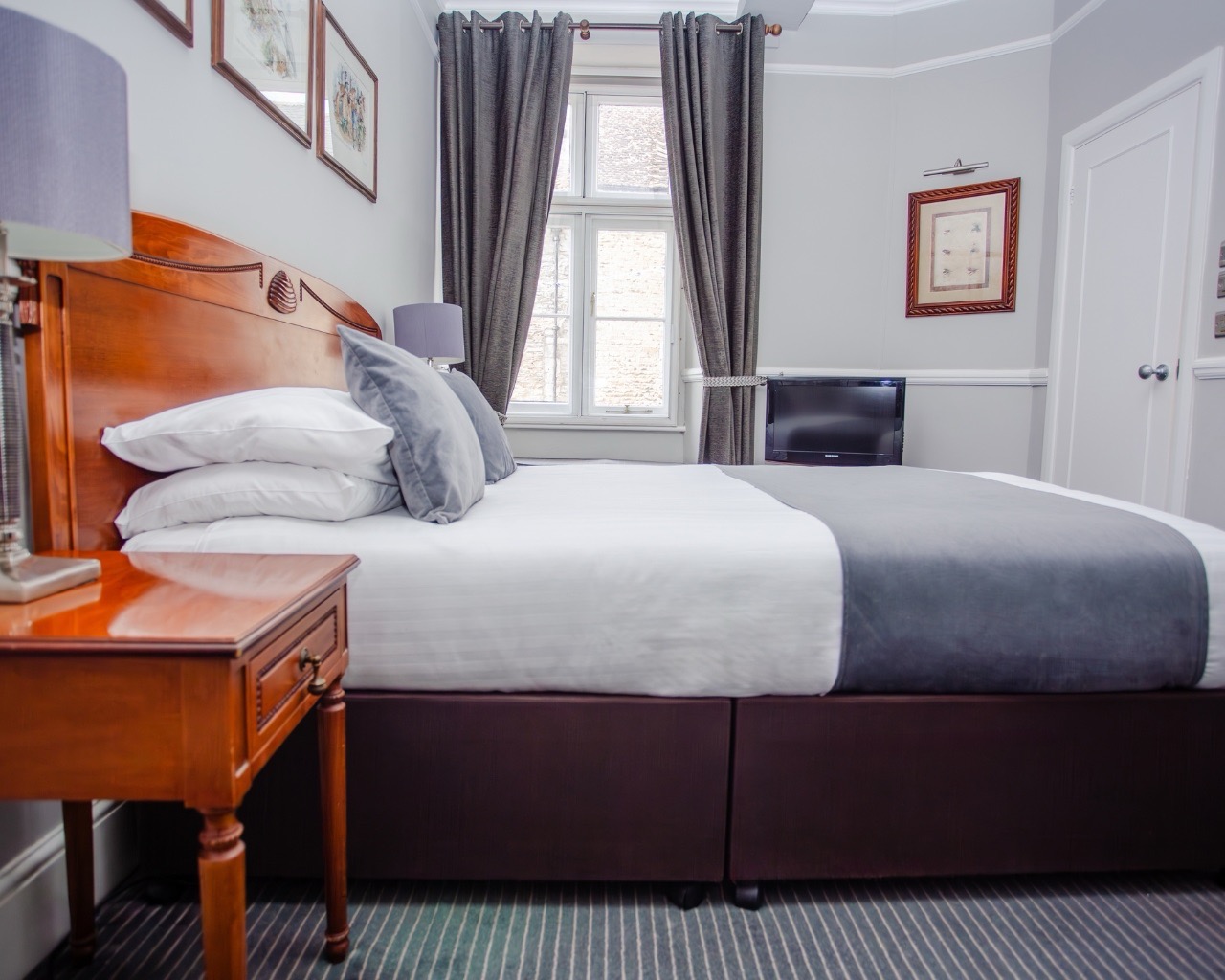 Standard Double Room Snooty Fox Tetbury