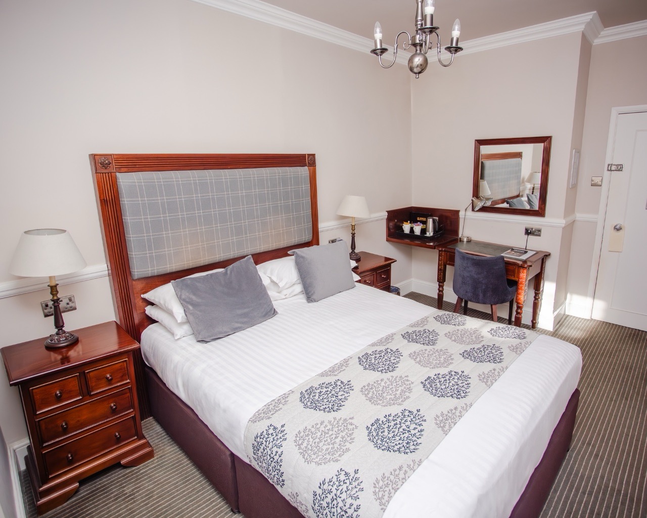 Standard Double Room Snooty Fox Tetbury