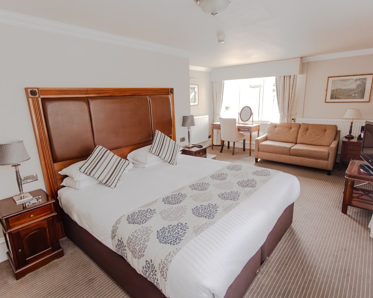 Superior room at the snooty fox tetbury.